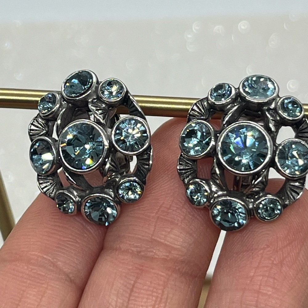 Rhinestone earring Givenchy Blue crystals Clip On Vintage
